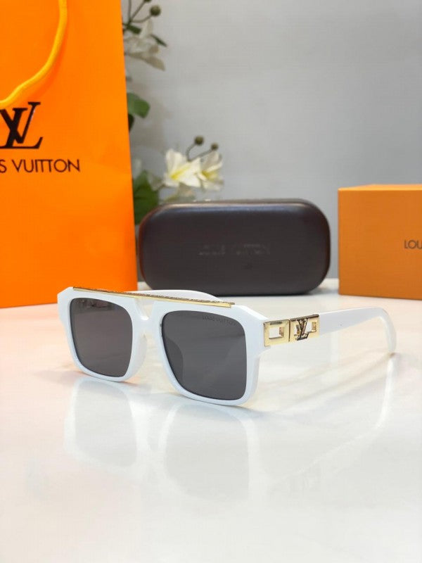 Louiss vuittonn Gold white sunglasses