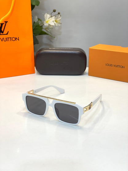 Louiss vuittonn Gold white sunglasses