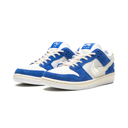 SB DUNK LOW PRO X FLY STREETWEAR 'GARDENIA'