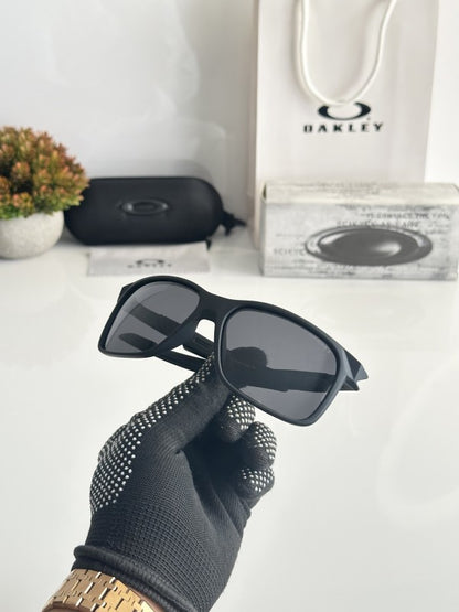 Oakleyy 22034 Black