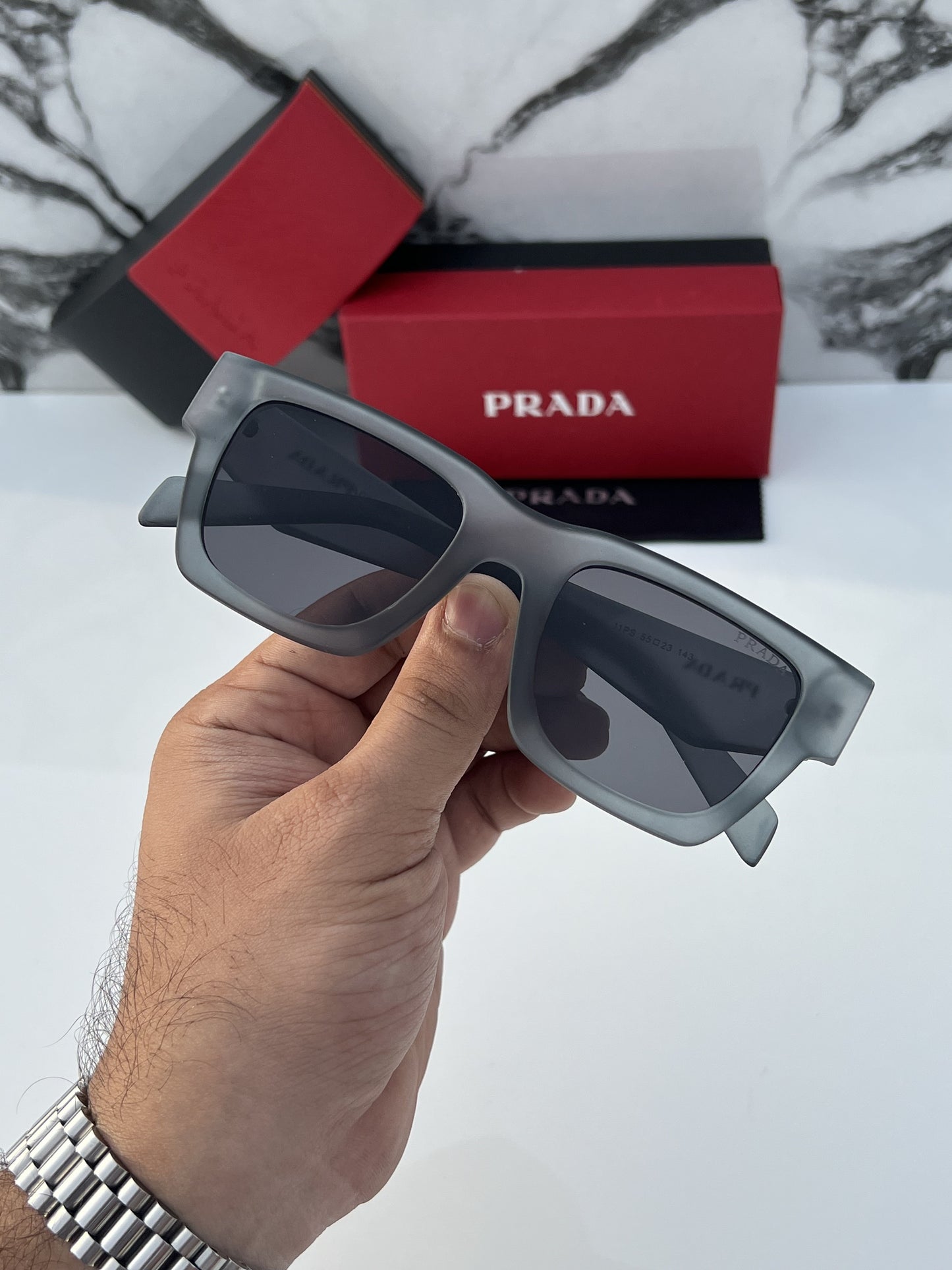 Pradaa 11 grey